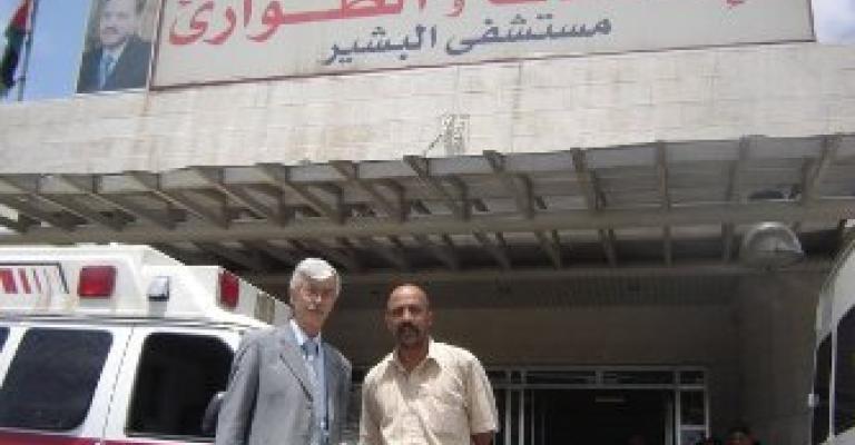 البشير يئن تحت الضغط..بعد هجران "مستشفى حمزة"