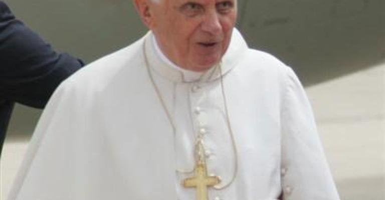 البابا: غبطتي عظيمة أن تطأ قدماي أرض الاردن