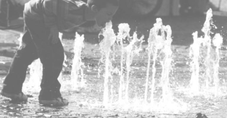 منذ 10 سنوات وسكان حي الأميرة سلمى يعانون شح المياه