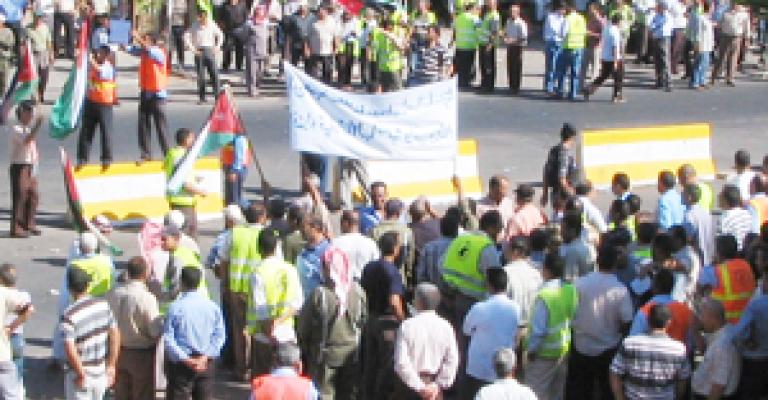 الحكومة تشترط إطلاق سراح " معتقلي العمال" مقابل فك إضرابهم