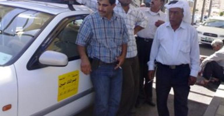 سائقو جسر الملك حسين يطلبون الحماية