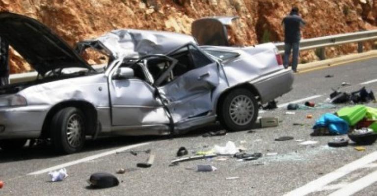 اصابة 7 في حادث سير من عائلة واحدة اصابة 7 في حادث سير من عائلة واحدة