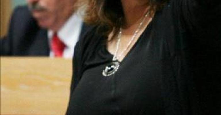 النائب الروسان تتساءل هل بلدنا سائبة ؟