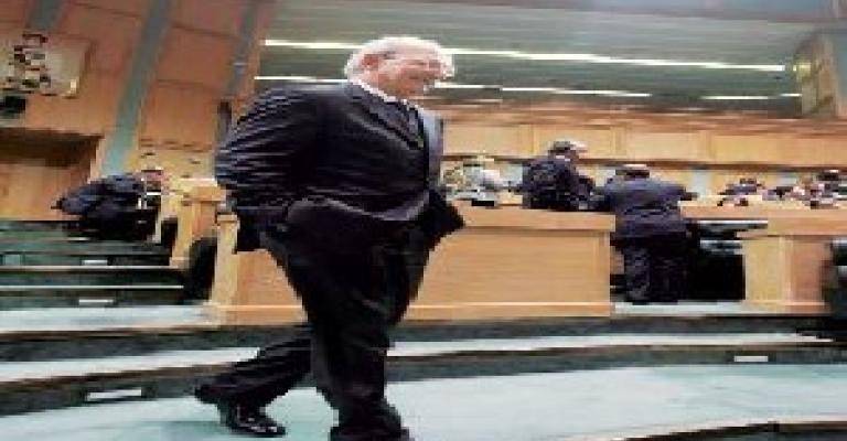 الذهبي يرفض الإجابة على سؤال الضلاعين حول مخالفات أمانة عمان