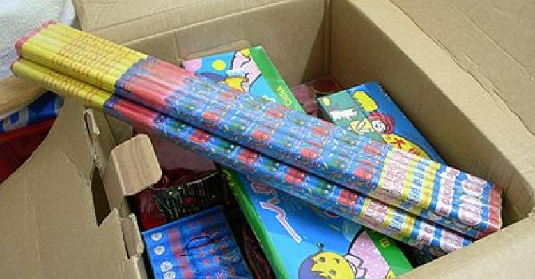 صندوق العاب نارية يقتل حدث ويصيب سبعة