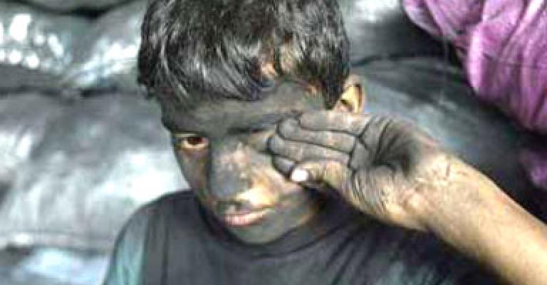 تقرير: 35ألف طفل ينخرطون في سوق العمل