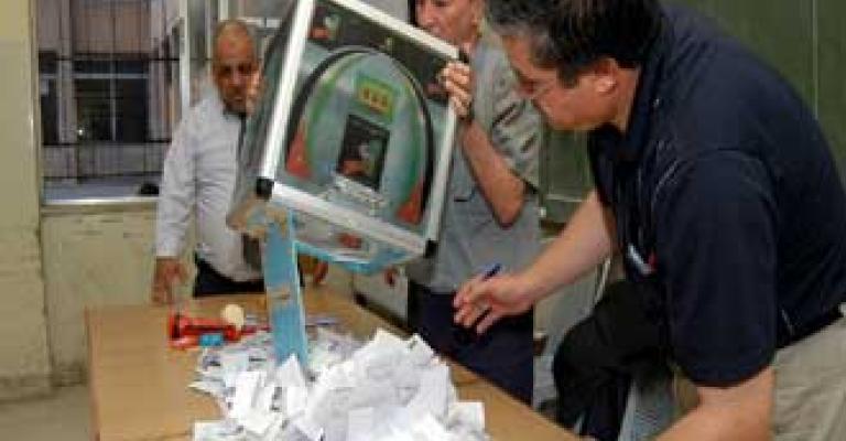 أهالي الأغوار الجنوبية يطالبون بحل المجلس البلدي أهالي الأغوار الجنوبية يطالبون بحل المجلس البلدي