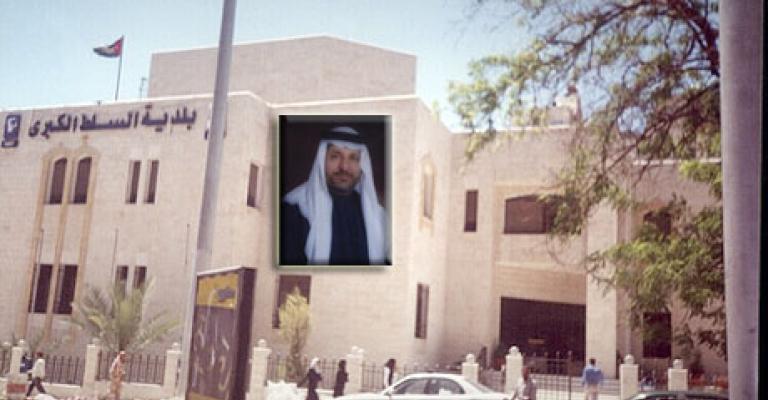 مدير بلدية السلط.. مستشارا لبطئه في العمل مدير بلدية السلط.. مستشارا لبطئه في العمل