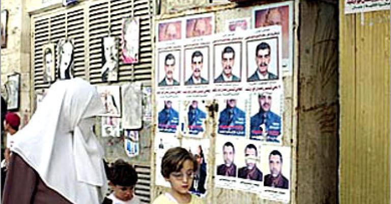 اقتصاديون: حل البرلمان جاء لتمرير الميزانية