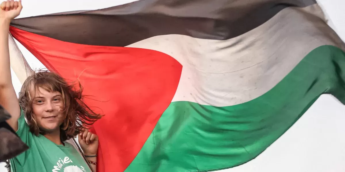 من هي غريتا ثونبرغ.. الناشطة السويدية التي سببت صداعا للاحتلال الإسرائيلي؟  | موقع عمان نت