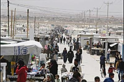 سوريون يحملون حرفهم إلى شوارع الزعتري