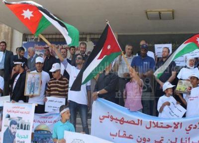 وقفة تضامنية مع الأسرى المضربين عن الطعام