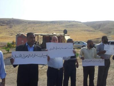 أهالي الاغوار الشمالية يعتصمون احتجاجاً على "طريق الموت"- صور 