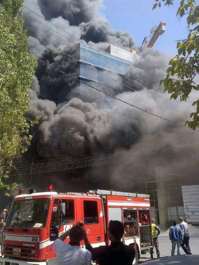 حريق في توسعة تابعة لمستشفى فرح- فيديو