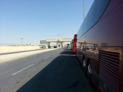 الوسط البحرينية: تعطل الحافلات البحرينية على الحدود الأردنية (صور)