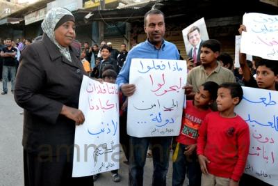 مخيم غزة: وقفة للمطالبة بالإفراج عن الموقوفين- صور مخيم غزة: وقفة للمطالبة بالإفراج عن الموقوفين- صور