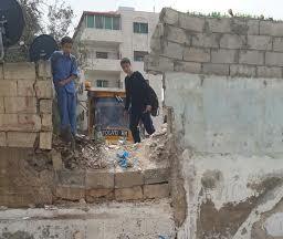 لجنة تحقيق بوفاة طفل إثر انهيار سور مدرسة