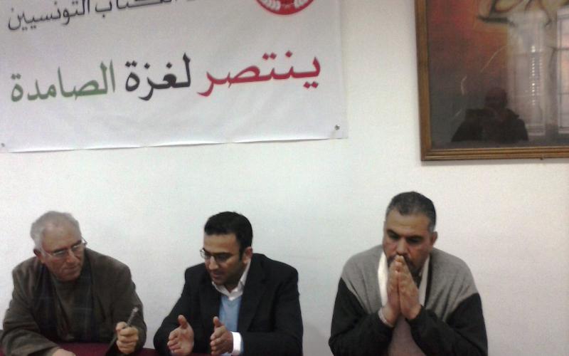 ياسين يوقّع "اشتباك على حدود الذاكرة" في تونس