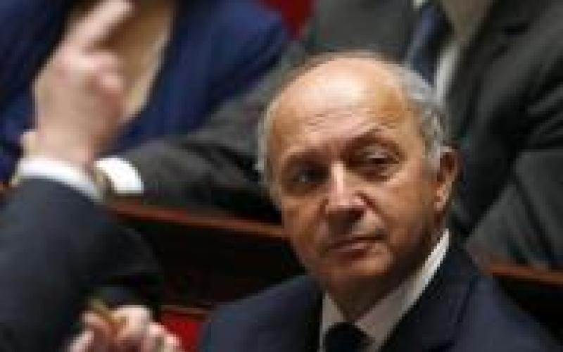 فرنسا: على الأسد تسليم السلطة لإنهاء الأزمة