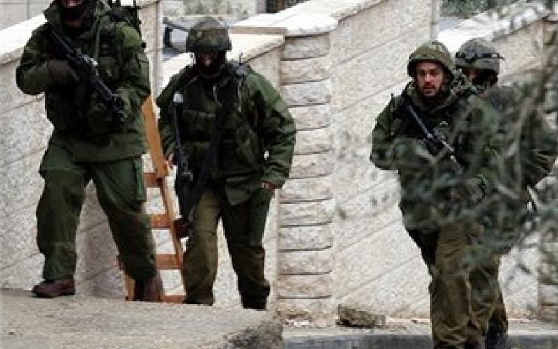 اعتقال 19 فلسطينيا في الضفة