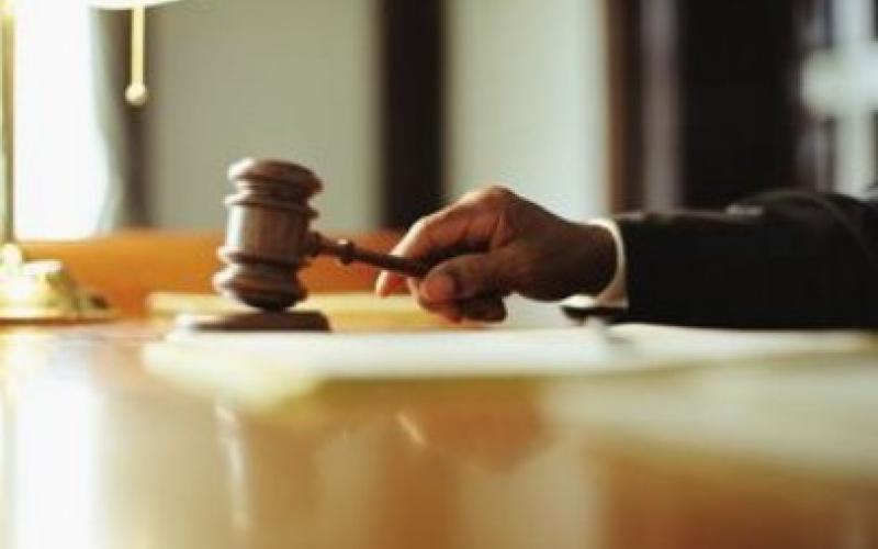 إعادة توقيف مدير مدارس النظم