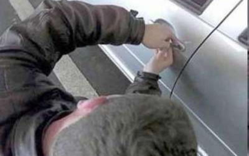 القبض على مفاوض مركبات مسروقة