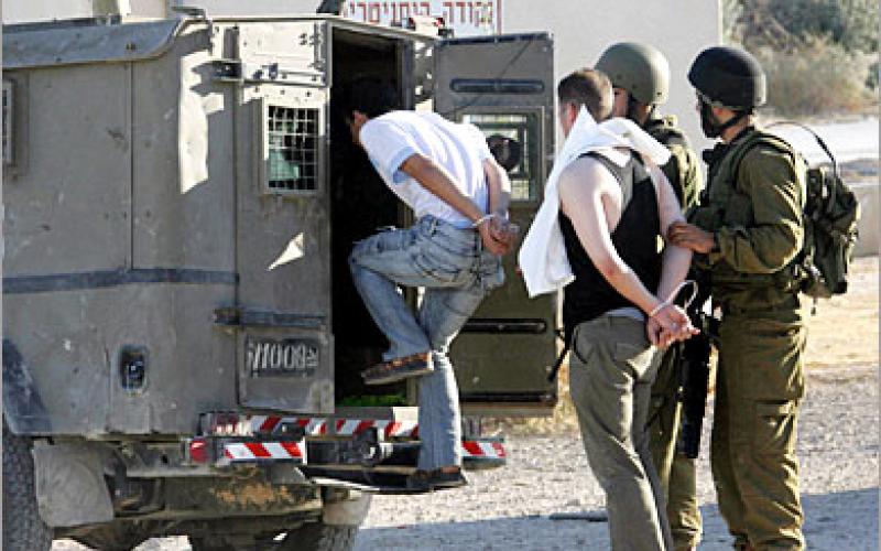 قوات الاحتلال تعتقل سبعة فلسطينيين