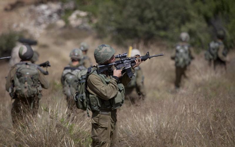 قوات إسرائيلية تطلق النار على مزارعين بدير البلح