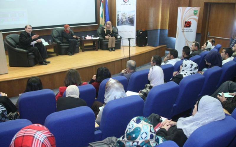 مناظرة انتخابية لراديو البلد بين مرشحي قوائم الأولى في الزرقاء