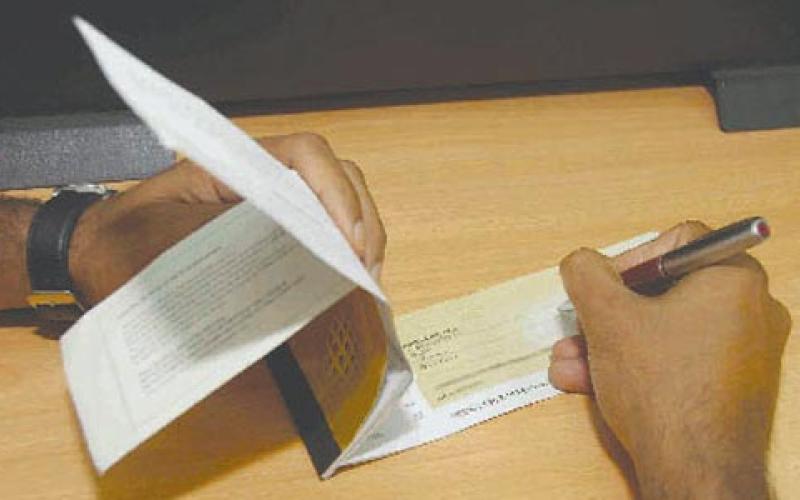 4.8 نسبة الشيكات المرتجعة لنهاية أكتوبر