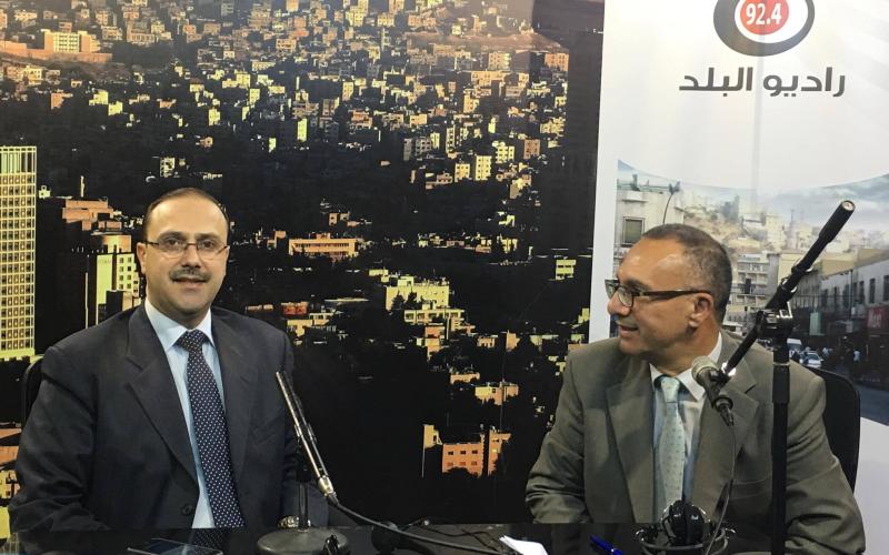 المومني: لا يمكن وقف "أوبر" و "كريم" ونسعى لقوننتهما