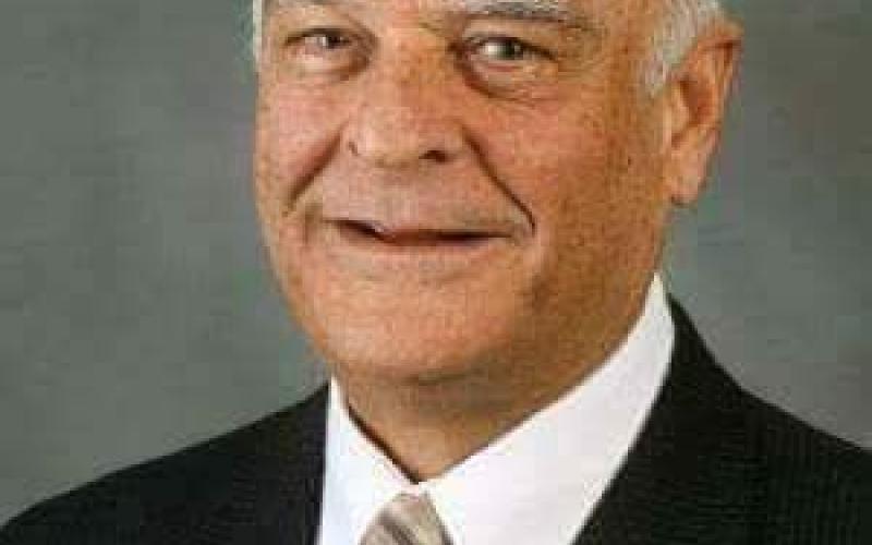 وفاة العالم علي نايفة مؤسس كلية الهندسة في جامعة اليرموك