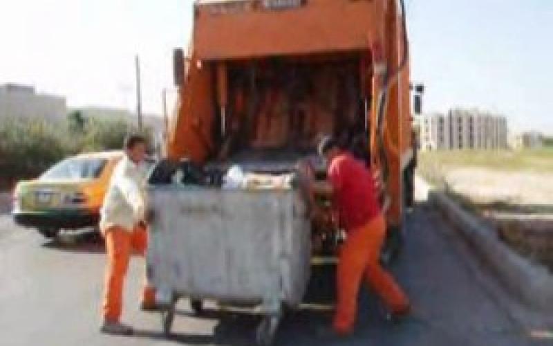 حاويات القمامة في العاصمة في وضع يرثى..فيديو