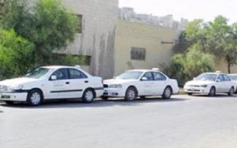 السيارات الخاصة تنافس سرفيس جسر الملك حسين في قوتها