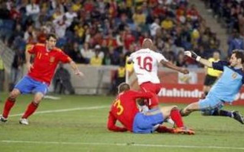 Switzerland stun Spain 1-0 in first World Cup surprises  