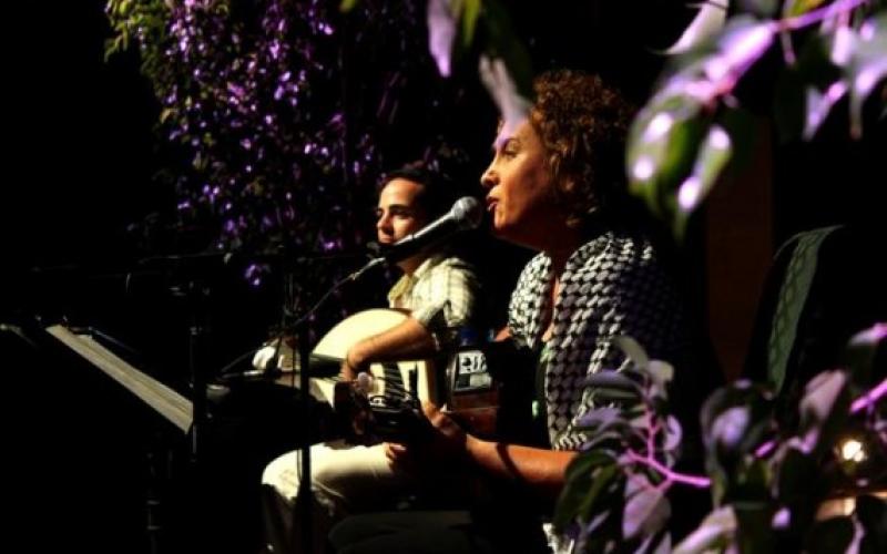 “باقون ما بقي الزعتر و الزيتون”