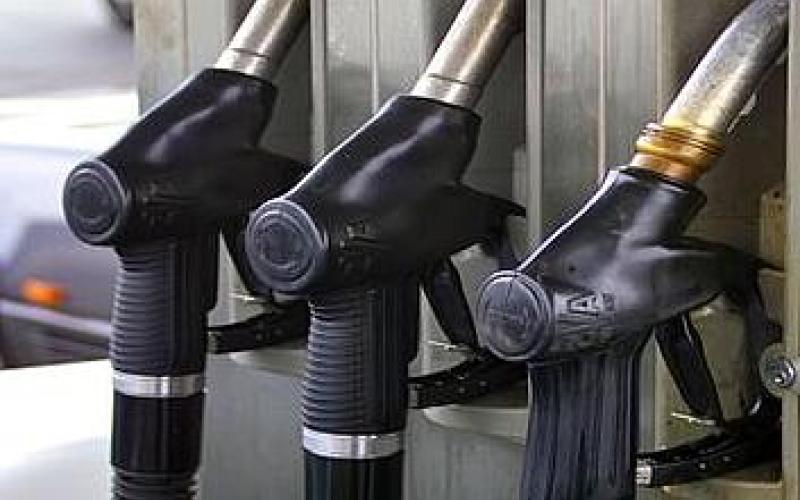 خلافات بين محطة محروقات والمصفاة تمنع المواطنين من التزود بالوقود