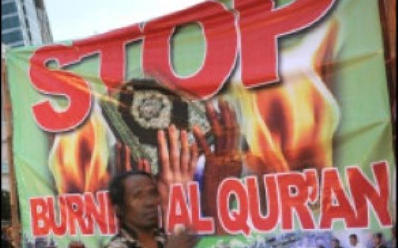 من يحرق الإنجيل كمن يحرق القران والتطرف الفردي لا يواجه بالتطرف الجماعي 