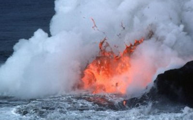 قلب فتاة بين الماء والنار 