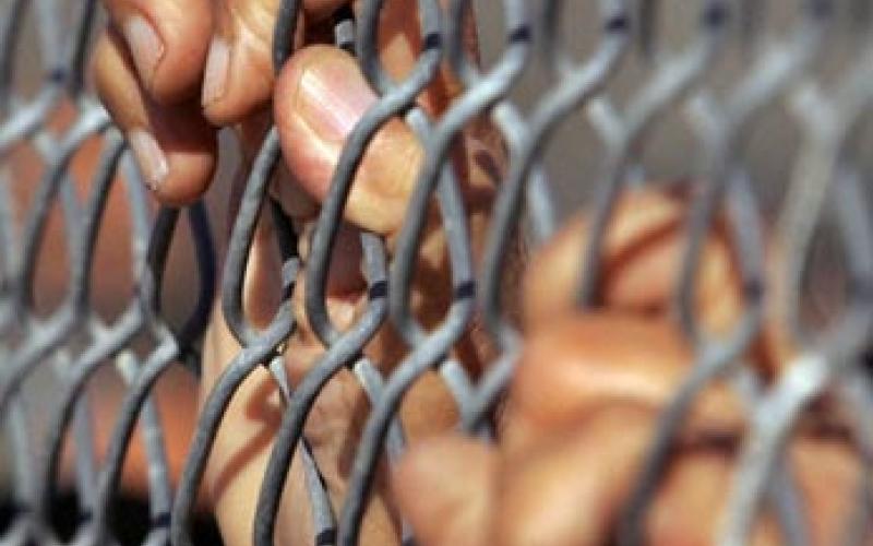 Would prisoners in Israeli jails file handled by gov