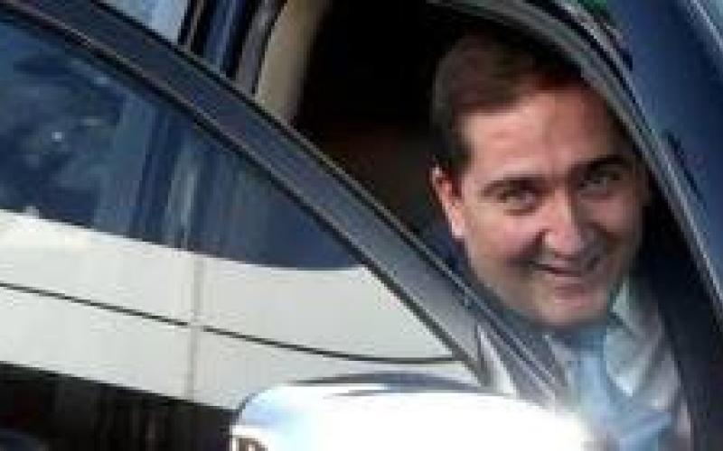 لماذا يكرهون الرفاعي ويطالبون بإسقاطه وصمتوا عمن سبقه بكل كوارثهم؟ 