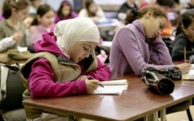 ذبحتونا تدعو أولياء الأمور إلى عدم تسجيل أبنائهم للسنة الدراسية القادمة