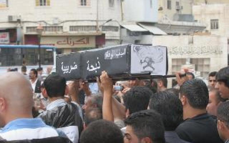 تجار “الشمال” يبيعون سلعهم باسعار مغرية بدلا من خسارة اتلافها