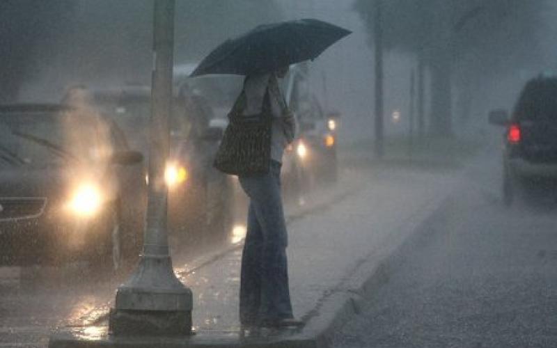 طقس بارد وأمطار الجمعة