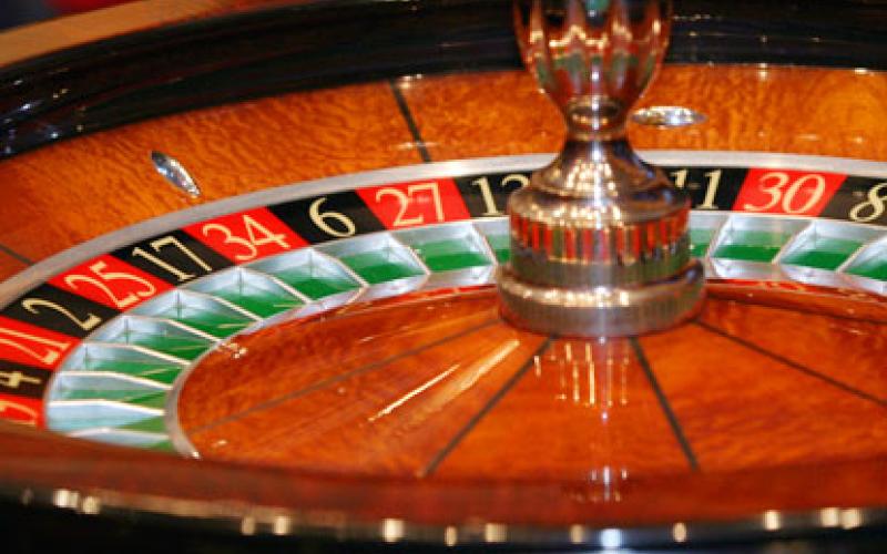 مكافحة الفساد تحيل ملف الكازينو إلى مجلس النواب