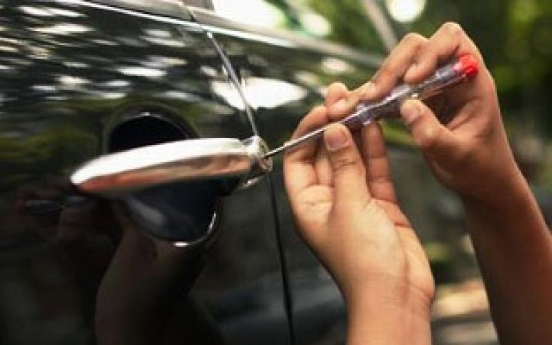 حملة للحد من ظاهرة سرقة السيارات