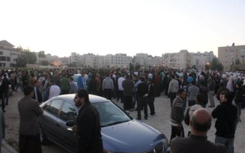 "شباب 15 مايو" يبيتون في ساحة مسجد "الأردنية" تحضيرا لمسيرة العودة