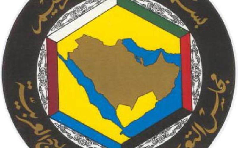 بين السياسة والواقع