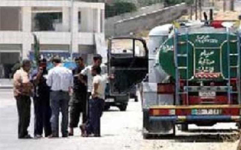 اصحاب الصهاريج يفرضون قانونهم في موسم العطش