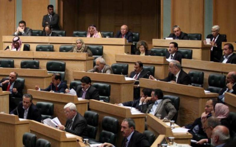 فيديو:النواب يرفض لجنة للحوار مع الحراك والأحزاب